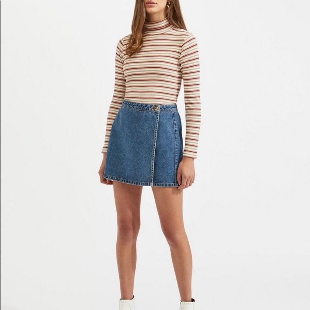 NWT Miss Selfridge Wrap Over denim mini skirt - Picture 3 of 4